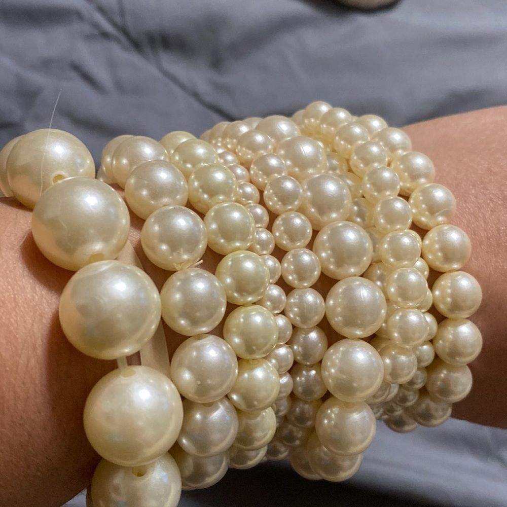 Vintage beaded faux pearls